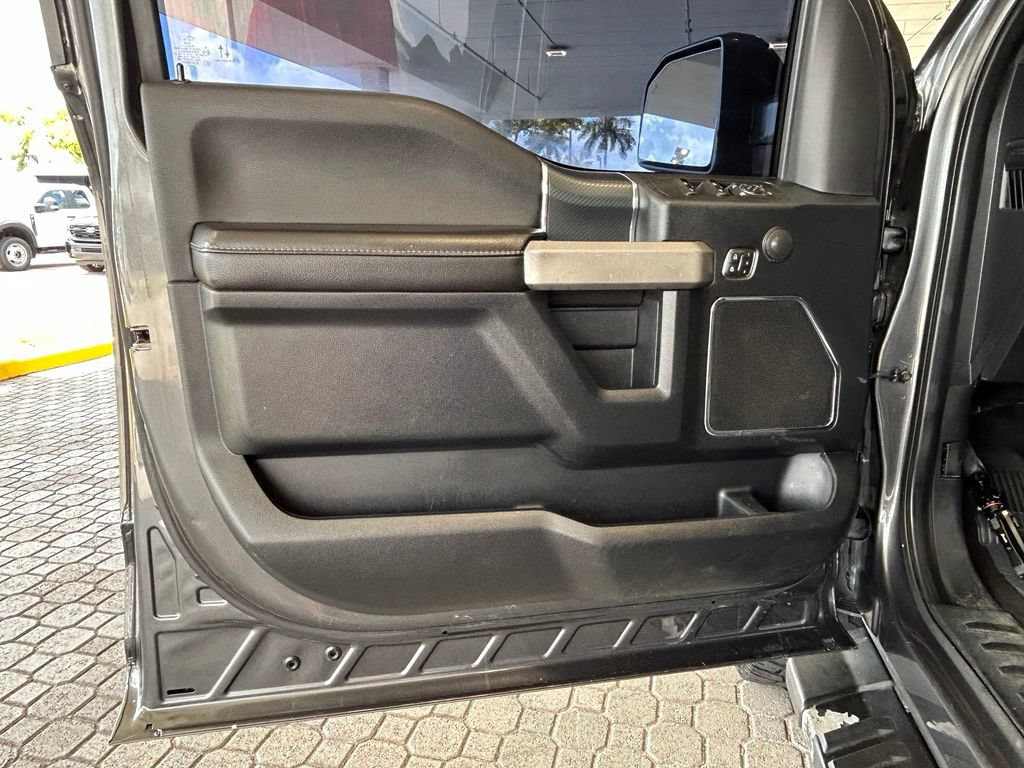 Used 2020 Ford F150 Lariat AWD/4WD image 34