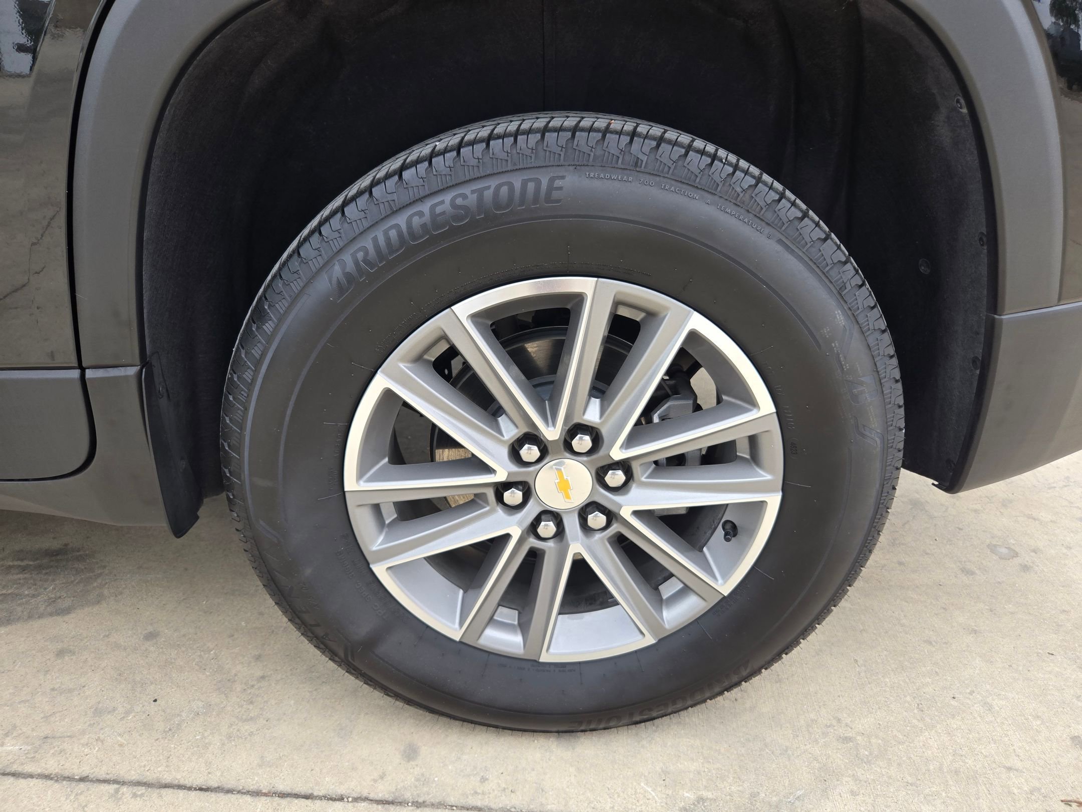 Certified 2023 Chevrolet Traverse LT FWD image 25
