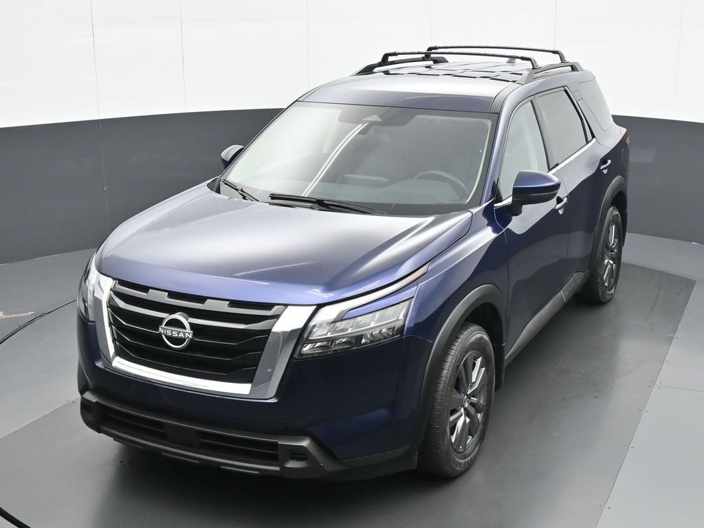 Used 2024 Nissan Pathfinder SV image 15