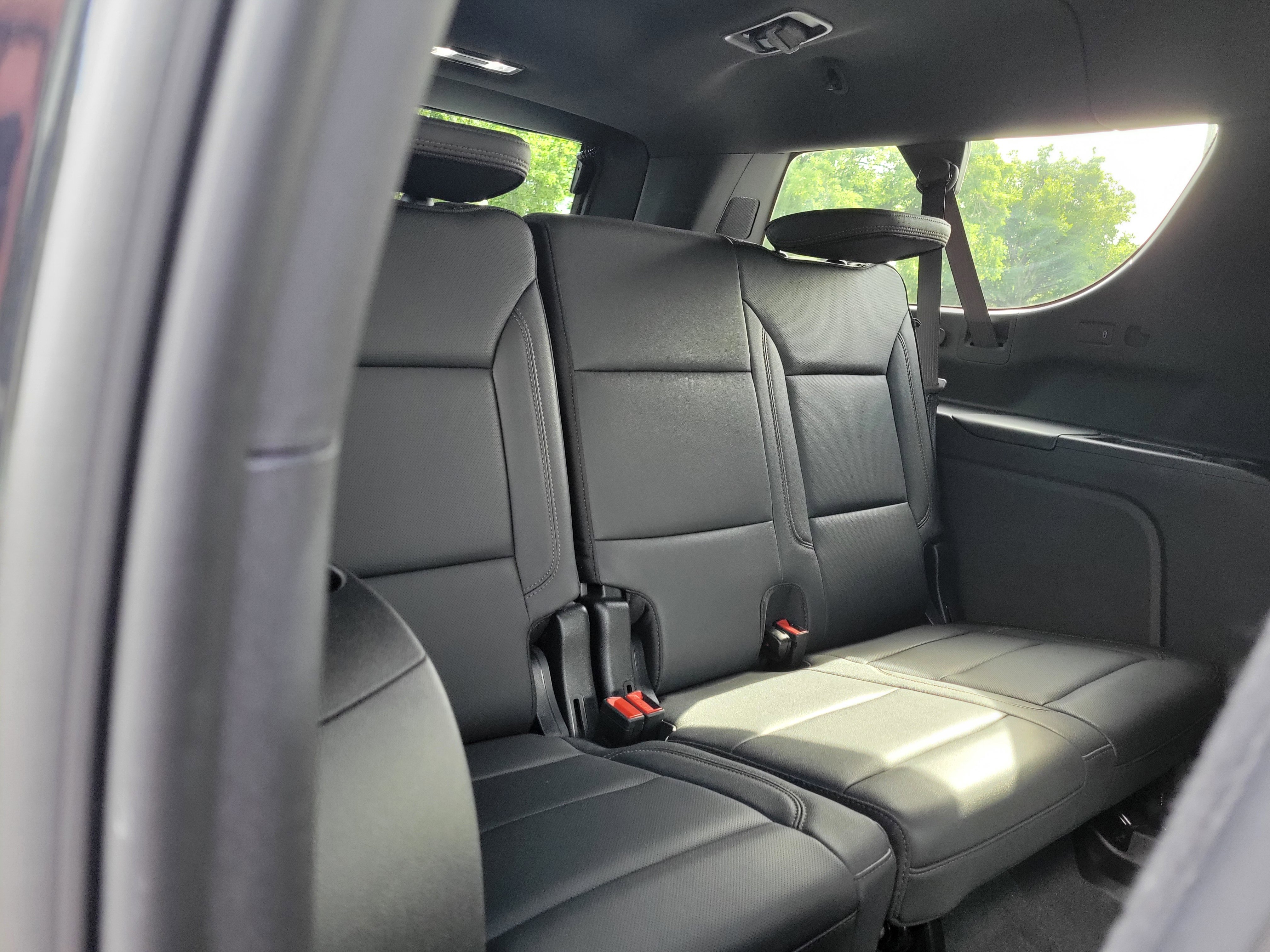 Certified 2025 Chevrolet Suburban High Country image 45