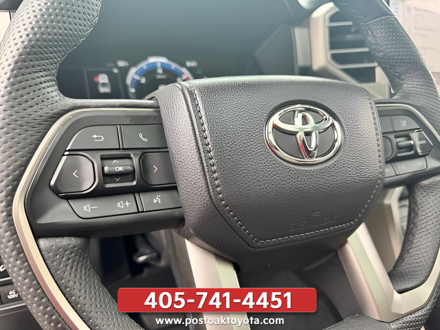 Used 2025 Toyota Tundra Limited AWD/4WD image 22