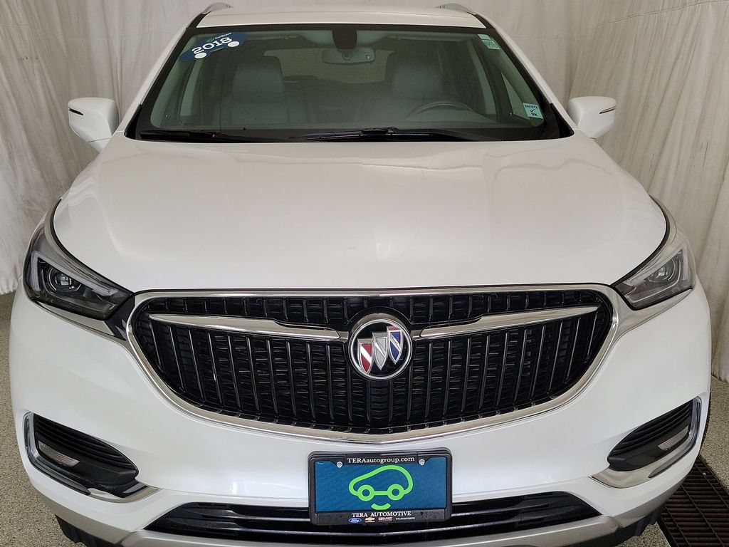 Certified 2018 Buick Enclave Essence FWD image 3