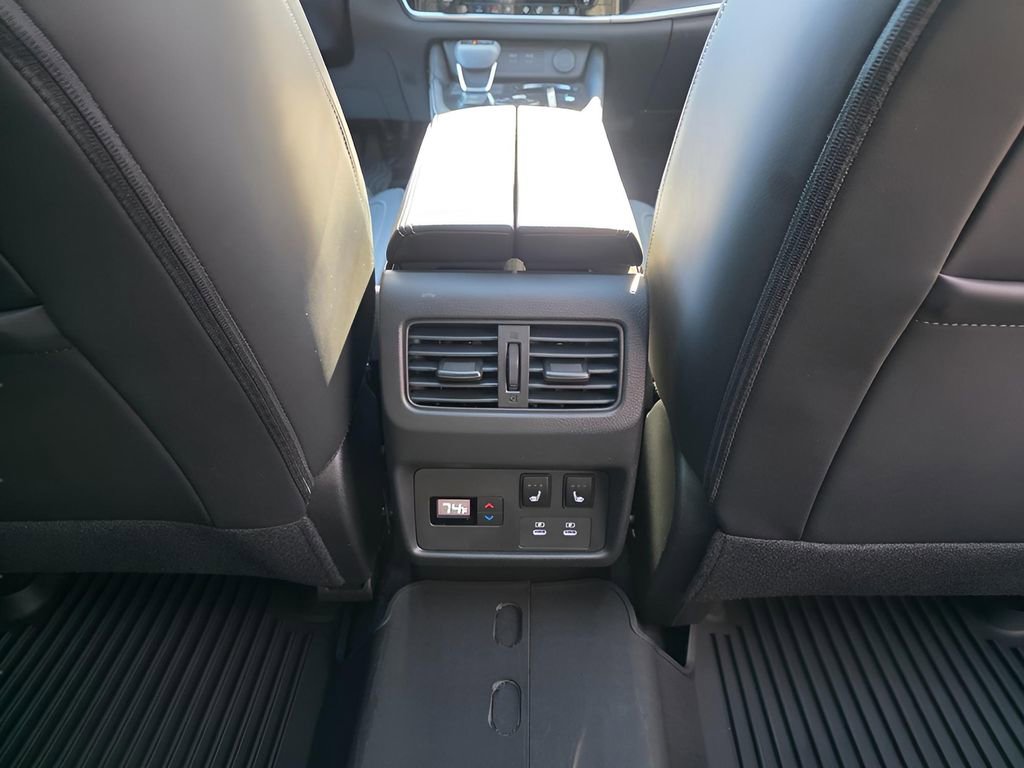New 2026 Nissan Rogue Platinum w/ Platinum Premium Package image 11