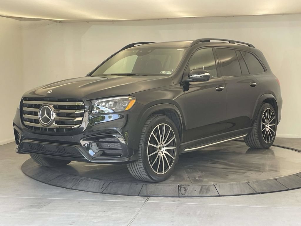 Used 2025 Mercedes-Benz GLS 580 4MATIC image 1