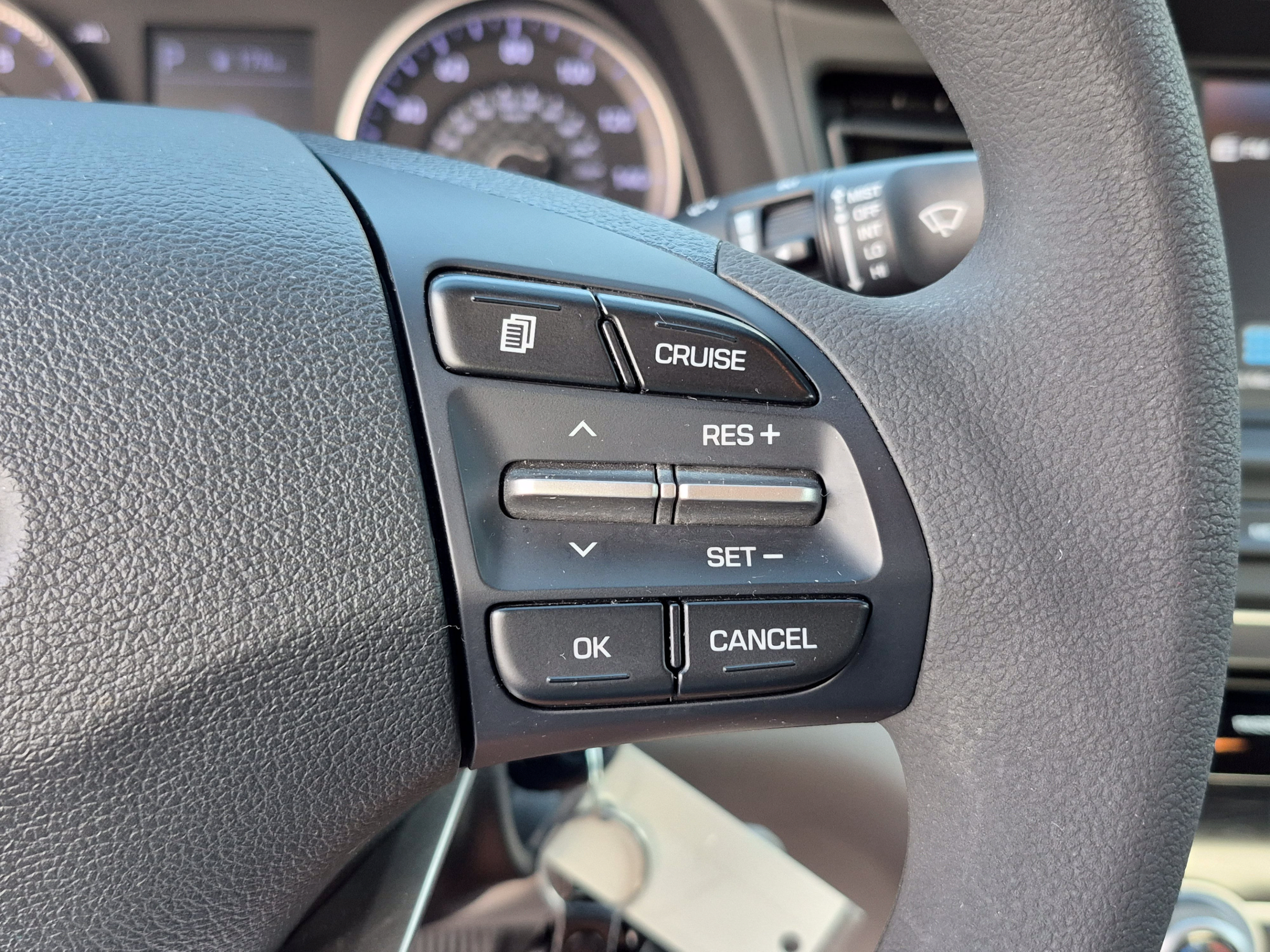 Used 2020 Hyundai Elantra SEL FWD image 27