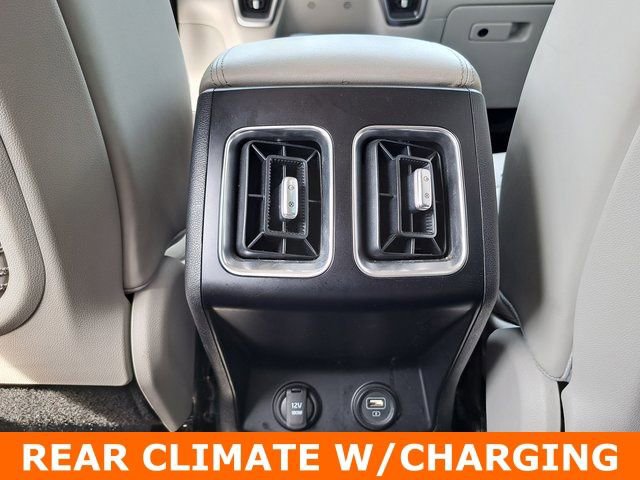 Used 2022 Kia Sorento S w/ Panoramic Sunroof Package FWD image 26