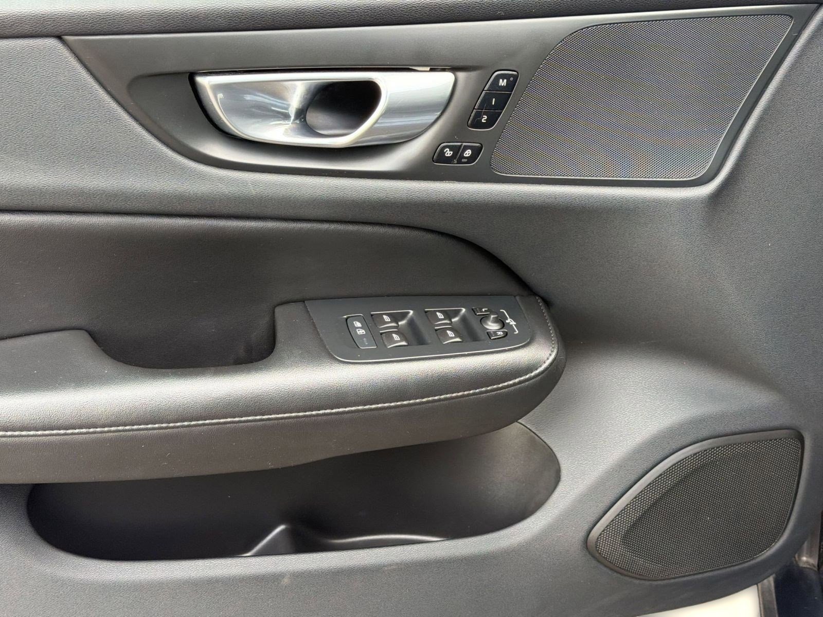 Used 2024 Volvo S60 B5 Plus FWD image 13