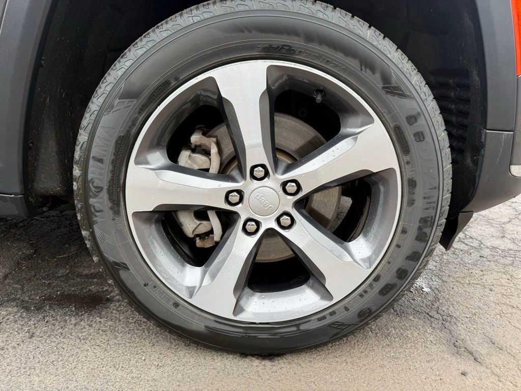 Used 2023 Jeep Grand Cherokee L Limited image 48