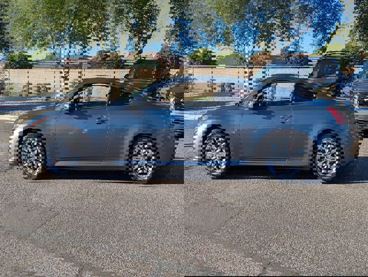 Used 2015 INFINITI Q60 Journey w/ Premium Package image 3