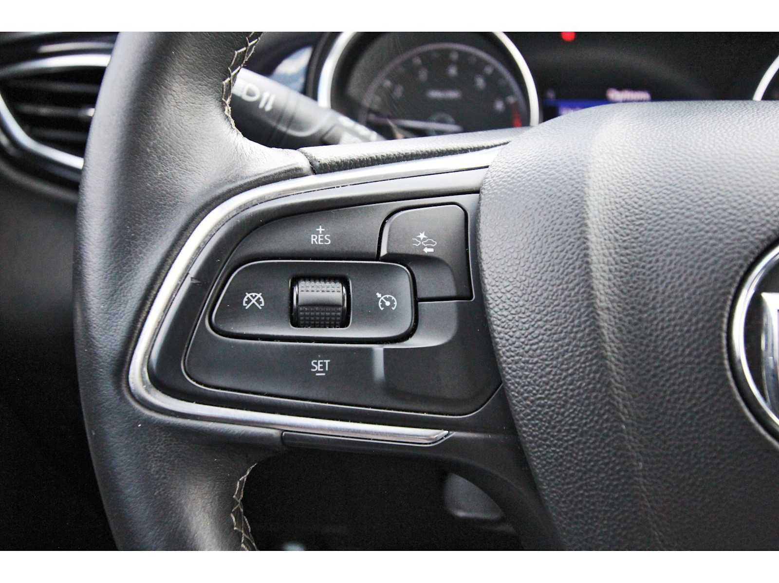Used 2020 Buick Encore GX Preferred FWD image 15
