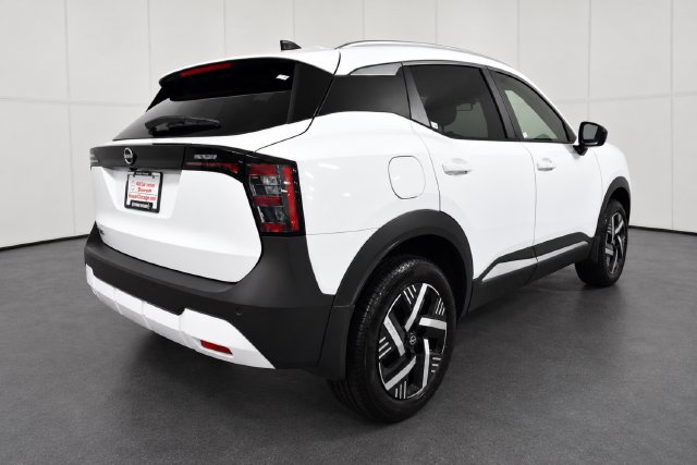 Certified 2026 Nissan Kicks SV w/ SV Premium Package FWD image 4