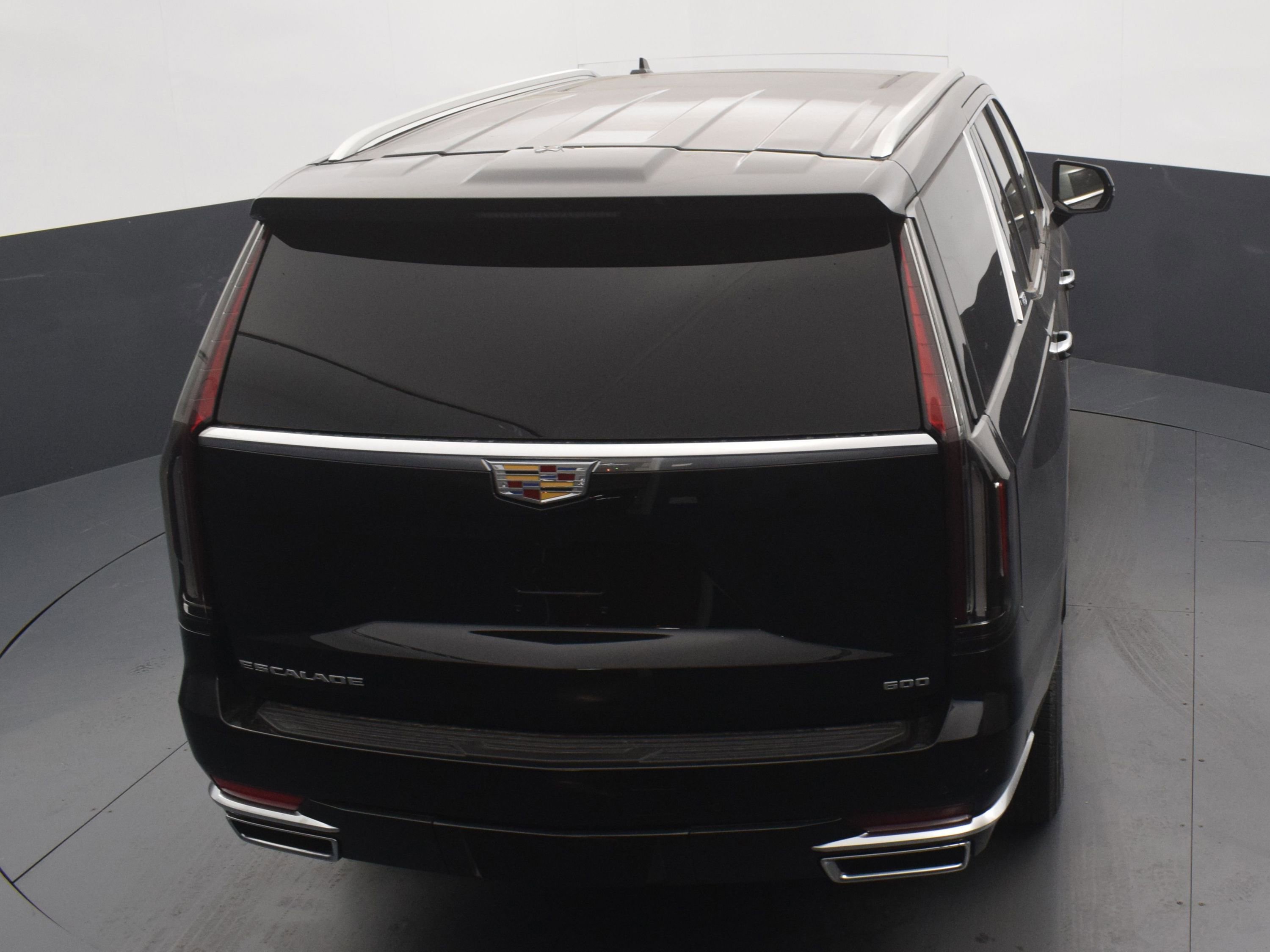 Used 2024 Cadillac Escalade Premium Luxury image 26