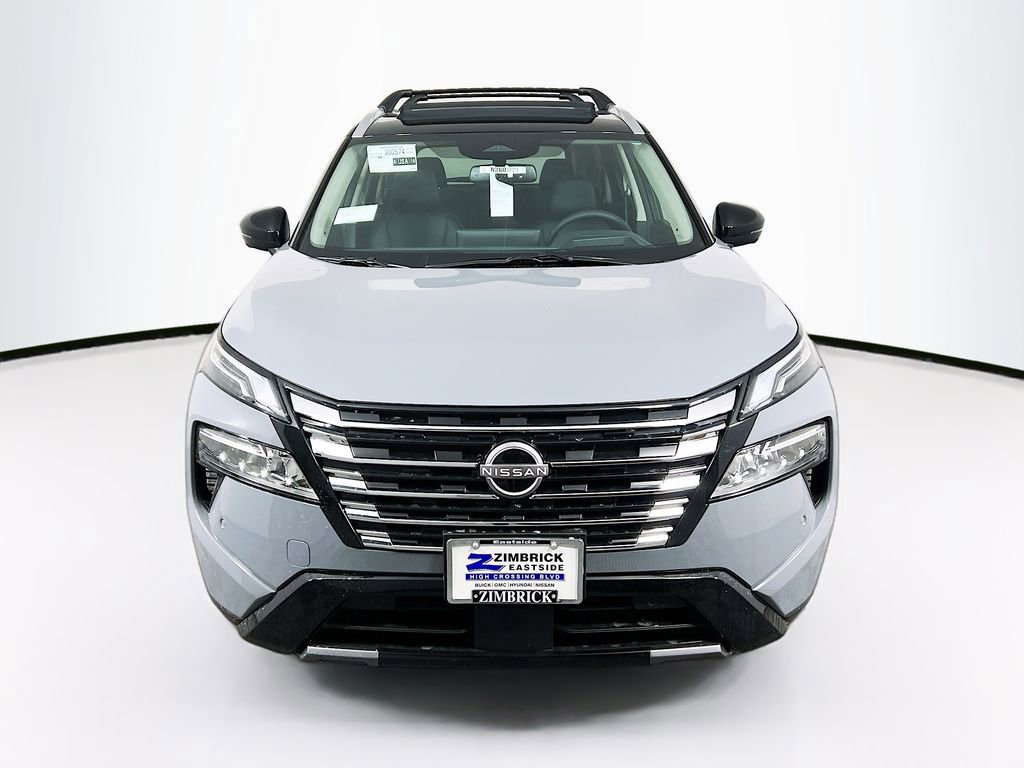 New 2026 Nissan Rogue Platinum image 2