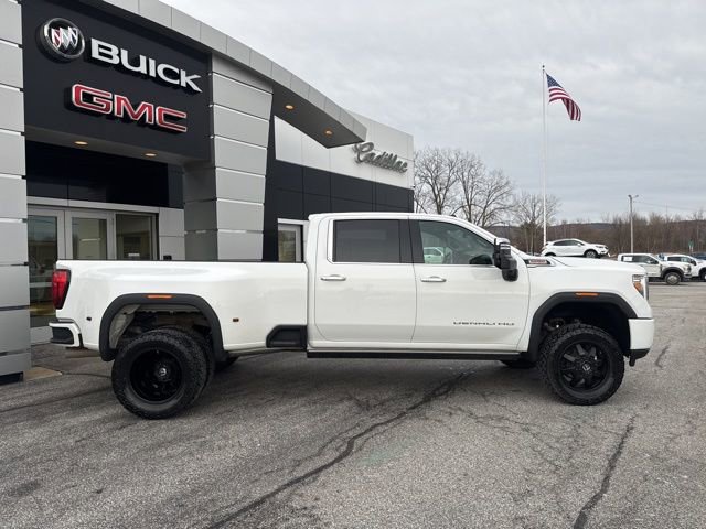 Used 2023 GMC Sierra 3500 Denali w/ Denali Ultimate Package image 9