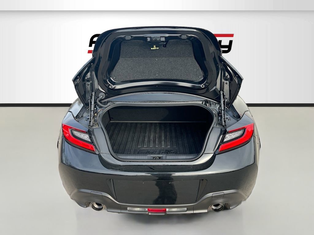 Used 2025 Toyota GR86 w/ ALL Weather Mat Package (TMS) RWD image 23