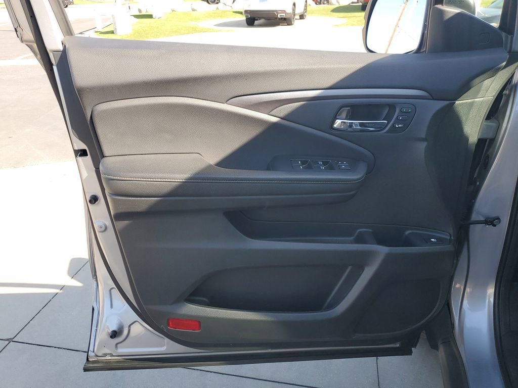 Certified 2023 Honda Ridgeline RTL image 23