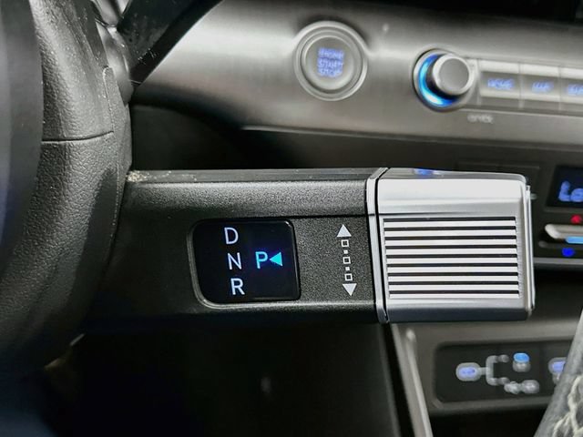 Used 2025 Hyundai Kona SEL AWD/4WD image 26