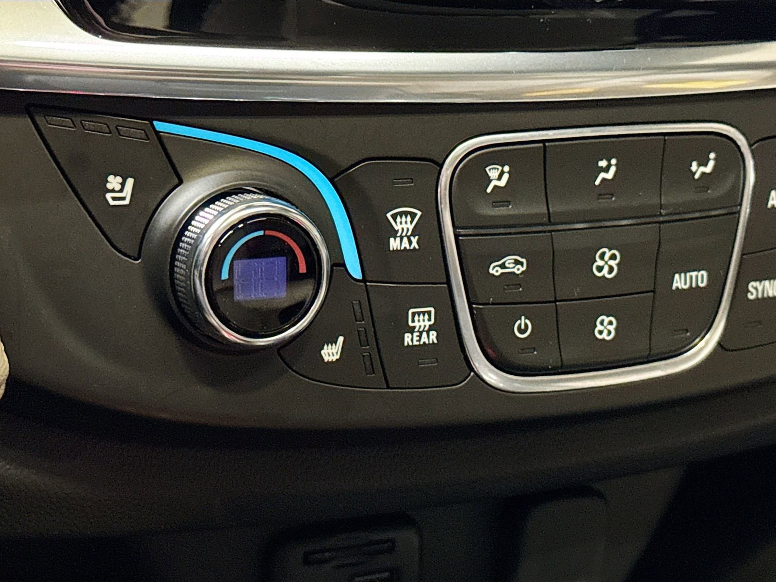 Certified 2023 Chevrolet Traverse Premier AWD/4WD image 24