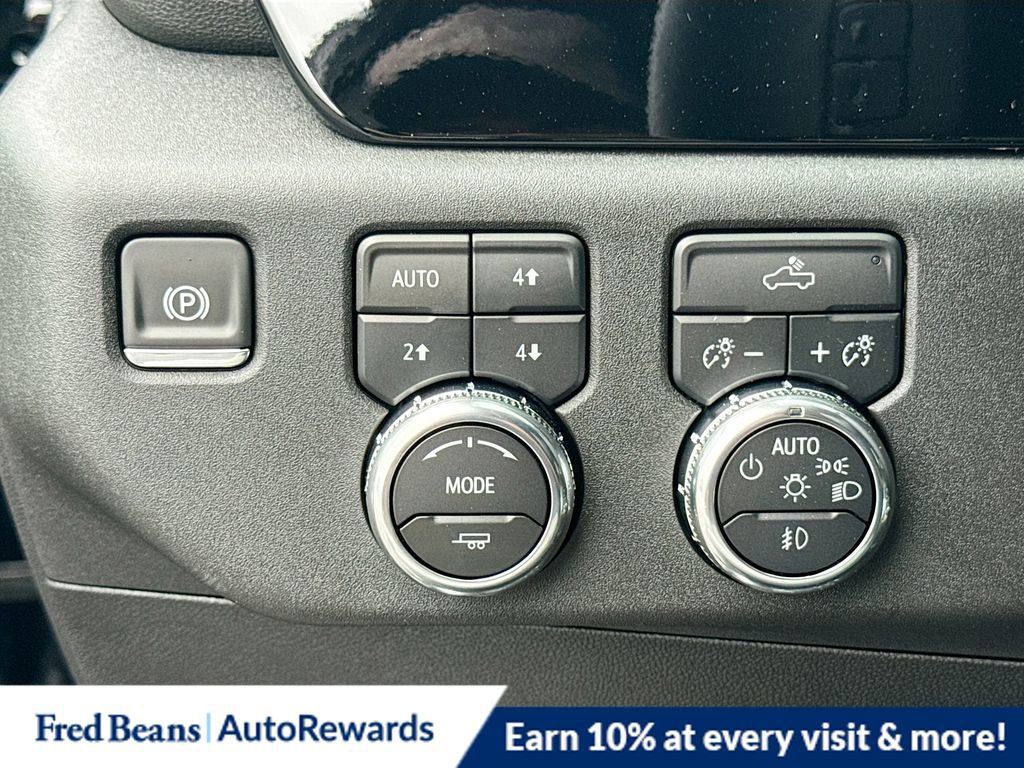 New 2026 GMC Sierra 1500 Elevation w/ LPO, Elevation Black Package image 11