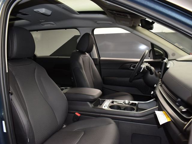 Certified 2025 Kia Carnival SX Prestige image 14