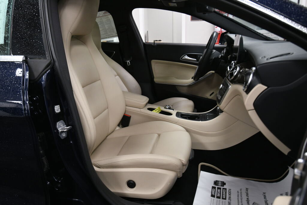 Used 2018 Mercedes-Benz CLA 250 4MATIC image 28