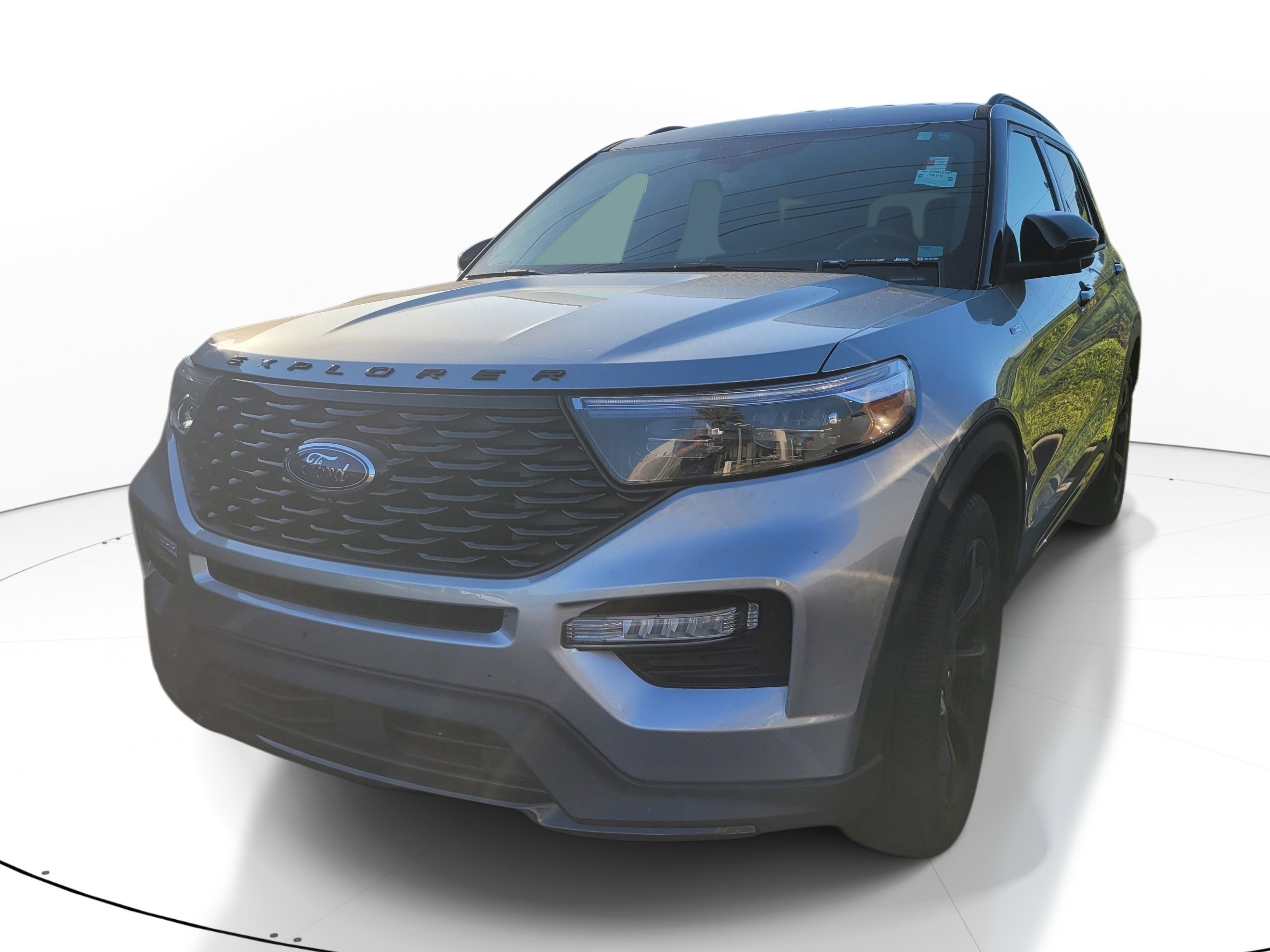 Used 2024 Ford Explorer ST-Line w/ Class IV Trailer Tow Package RWD image 3