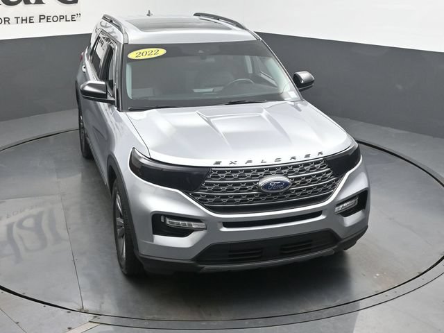 Used 2022 Ford Explorer XLT w/ Equipment Group 202A AWD/4WD image 50