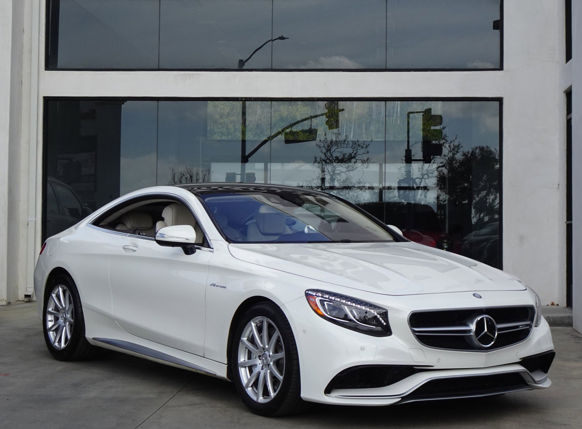 Used 2017 Mercedes-Benz S 63 AMG 4MATIC Coupe w/ Driver Assistance Package image 9