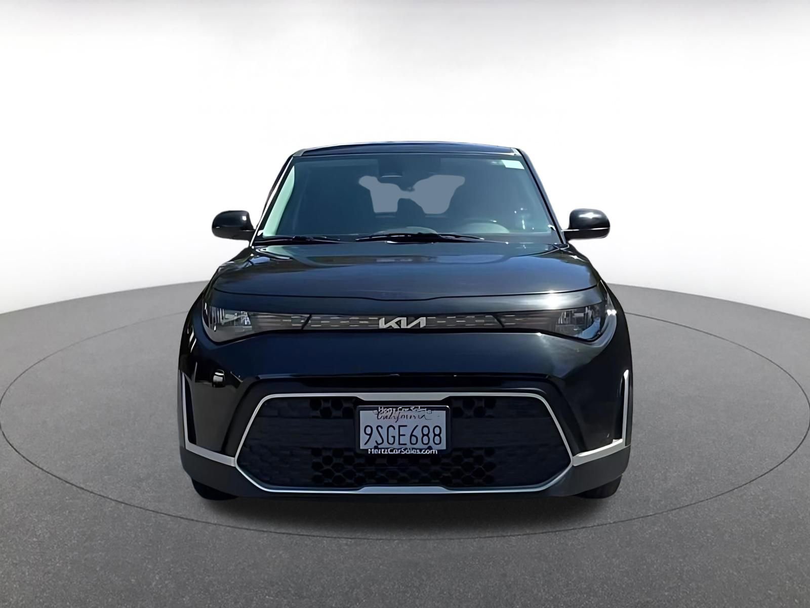 Used 2025 Kia Soul LX w/ LX Technology Package FWD image 4