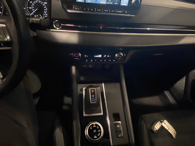 Used 2024 Mitsubishi Outlander SE AWD/4WD image 26
