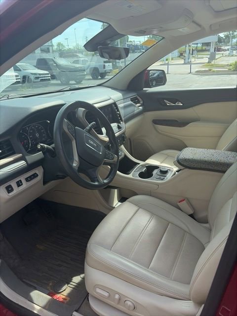 Used 2021 GMC Acadia Denali w/ Denali Technology Package image 13