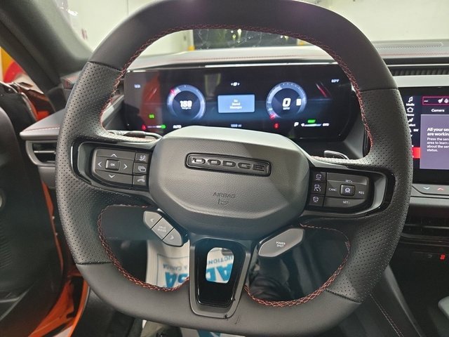 Used 2025 Dodge Charger R/T Scat Pack w/ Track Pack image 9