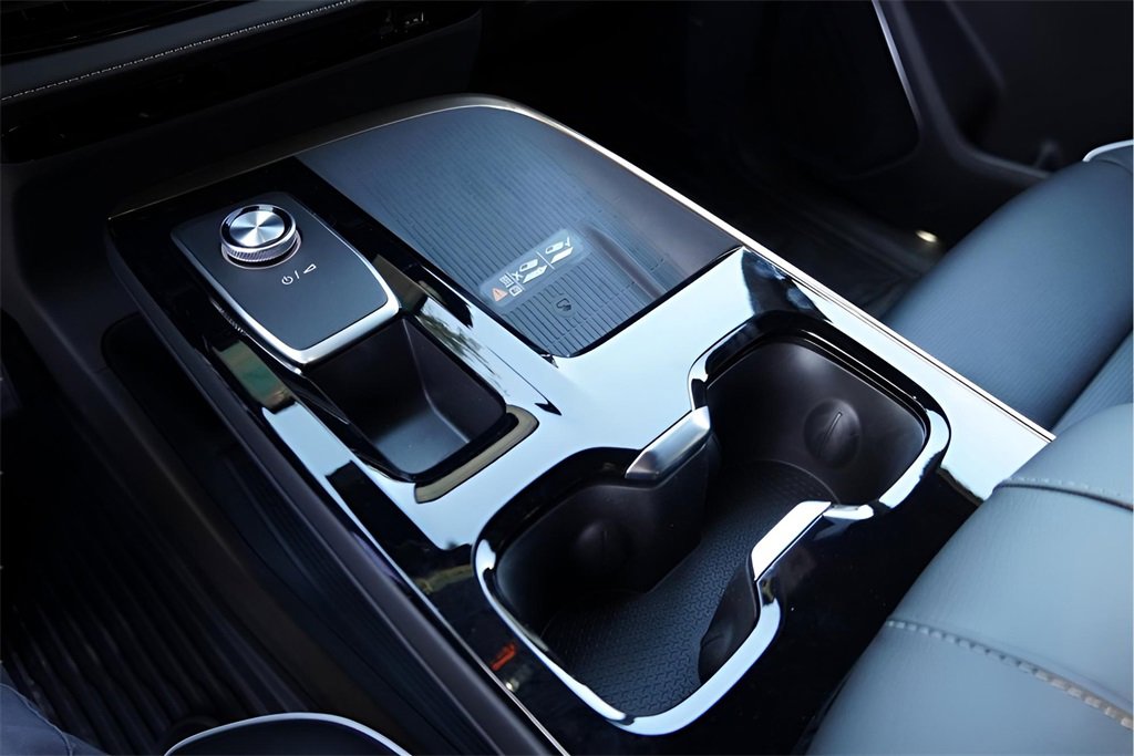 New 2026 Buick Enclave Avenir image 14