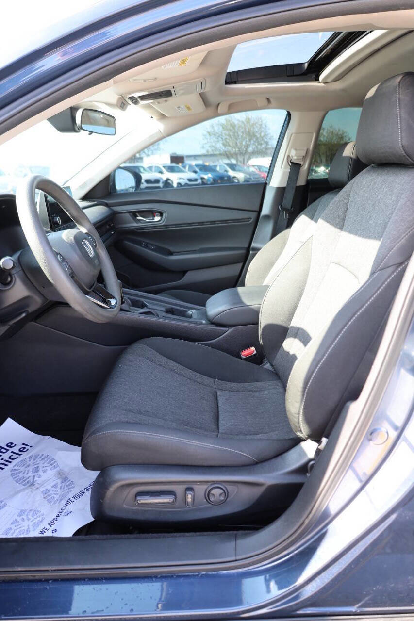 Used 2023 Honda Accord EX image 13