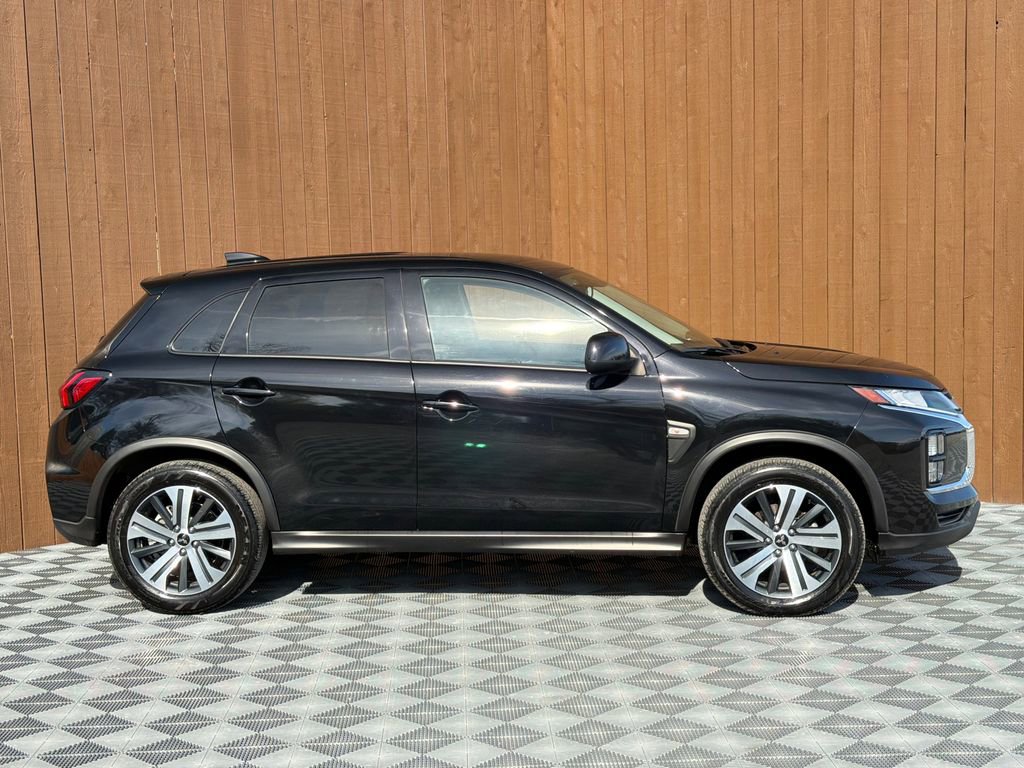 Used 2025 Mitsubishi Outlander Sport AWD image 12