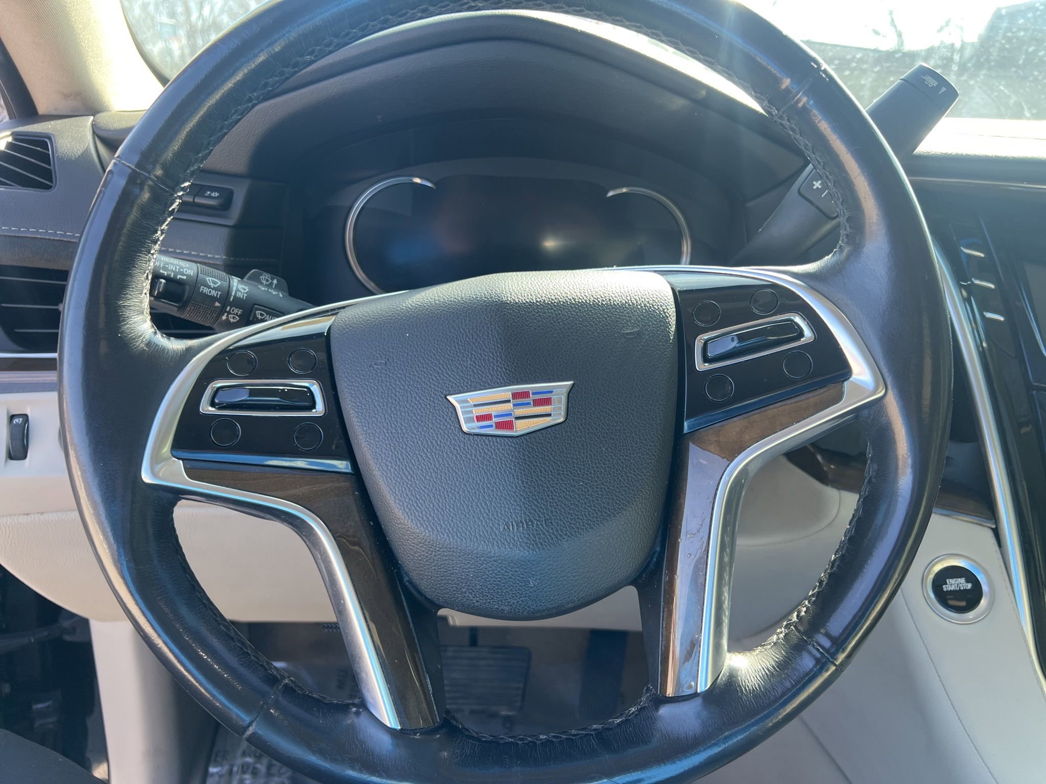 Used 2019 Cadillac Escalade Luxury image 18