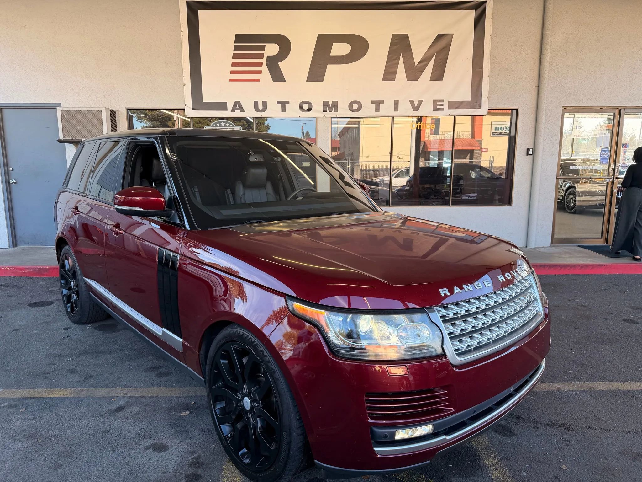 Used 2016 Land Rover Range Rover Supercharged image 1