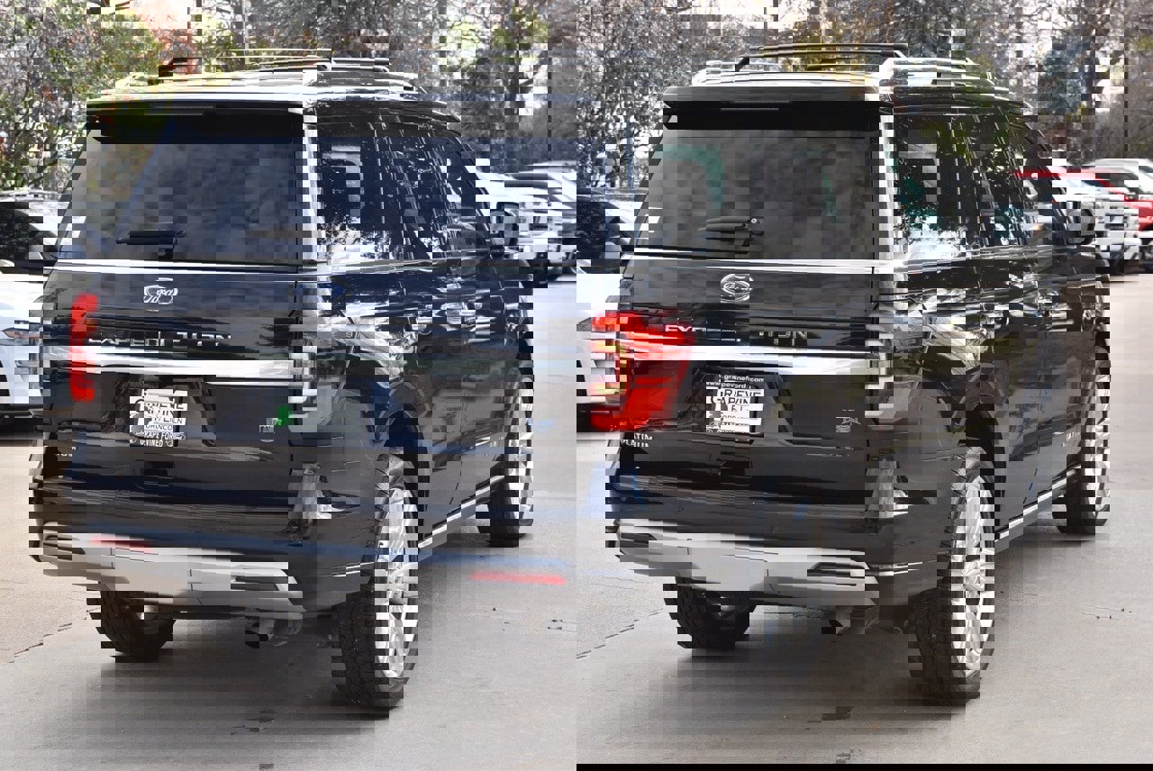 Used 2023 Ford Expedition Platinum image 8