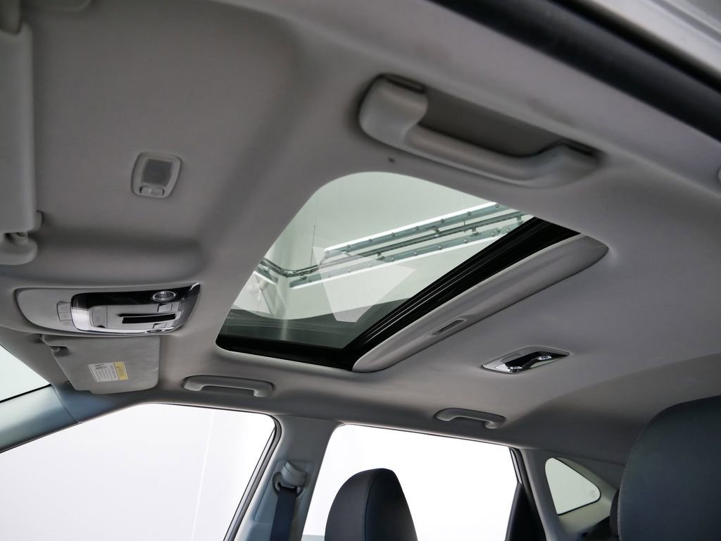 Used 2022 Kia Seltos EX image 3