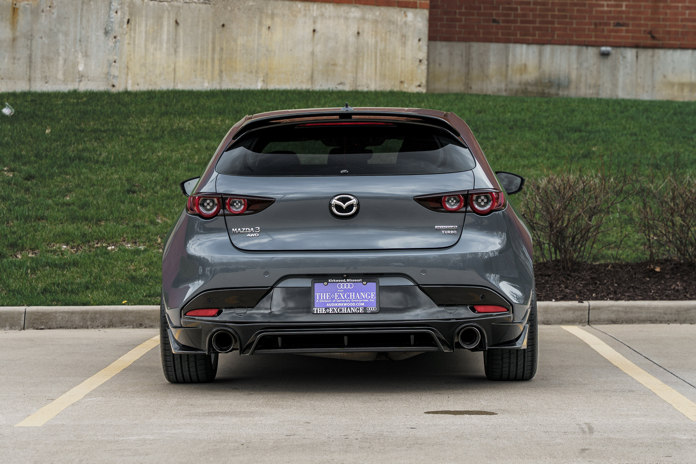 Used 2021 MAZDA MAZDA3 Hatchback w/Premium Plus Pkg image 28