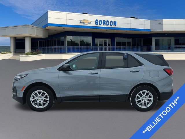 Used 2023 Chevrolet Equinox LS w/ LS Convenience Package image 3