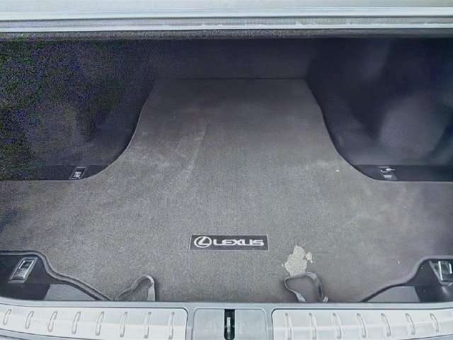 Used 2022 Lexus LS 500 w/ Accessory Package (Z2) RWD image 12