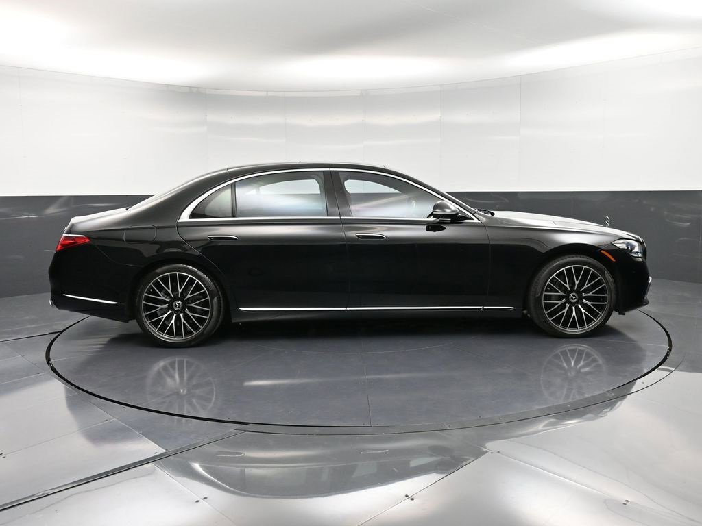 Used 2023 Mercedes-Benz S 580 4MATIC Sedan image 9