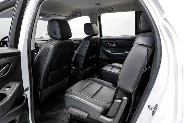 Used 2019 Chevrolet Traverse RS w/ LPO, Floor Liner Package FWD image 43