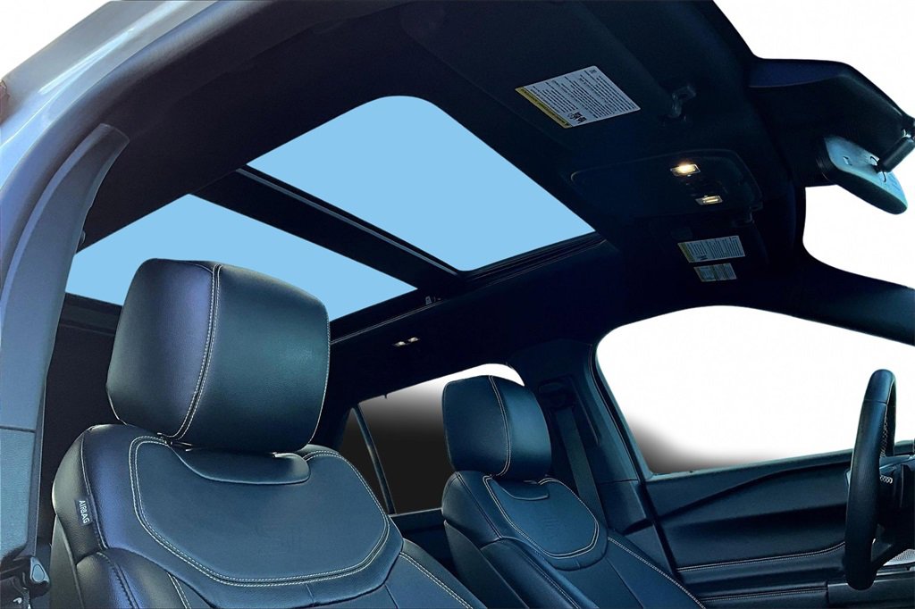 Used 2020 Ford Explorer ST w/ Premium Technology Package image 28