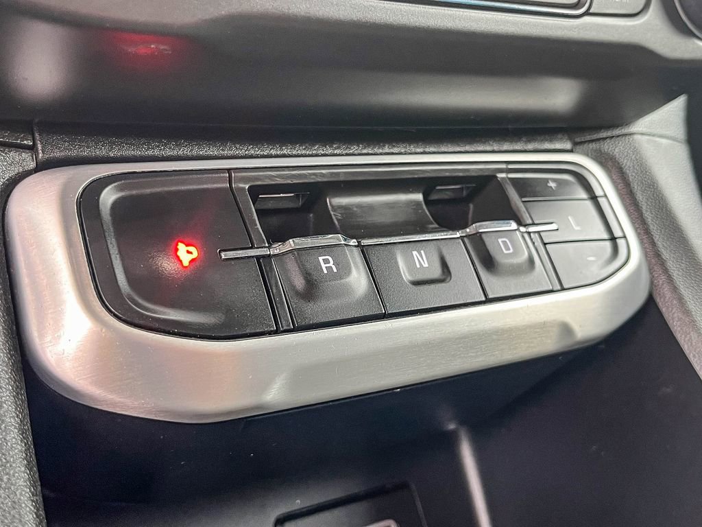 Used 2020 GMC Acadia SLE image 38