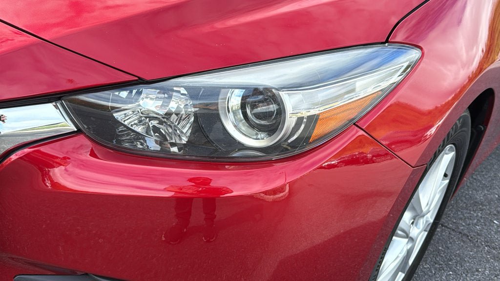 Used 2017 MAZDA MAZDA3 Sport w/ Preferred Equipment Package FWD image 7