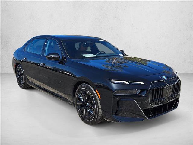 Certified 2025 BMW 740i w/ Premium Package image 3