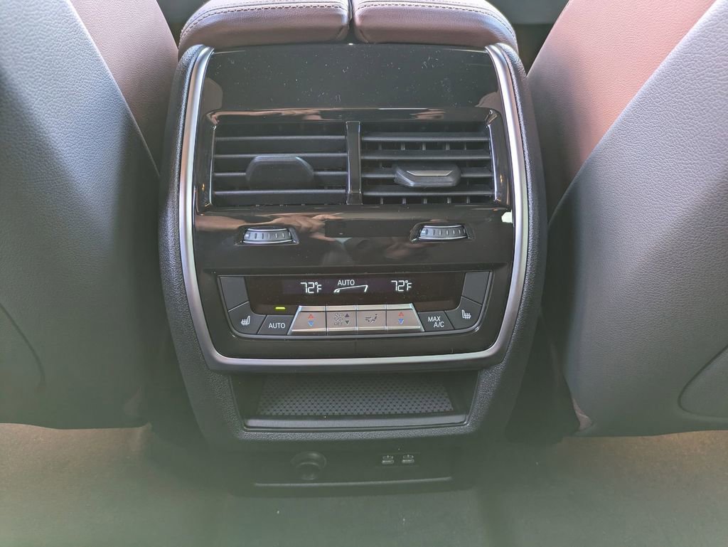 New 2026 BMW X5 M60i w/ Climate Comfort Package image 32