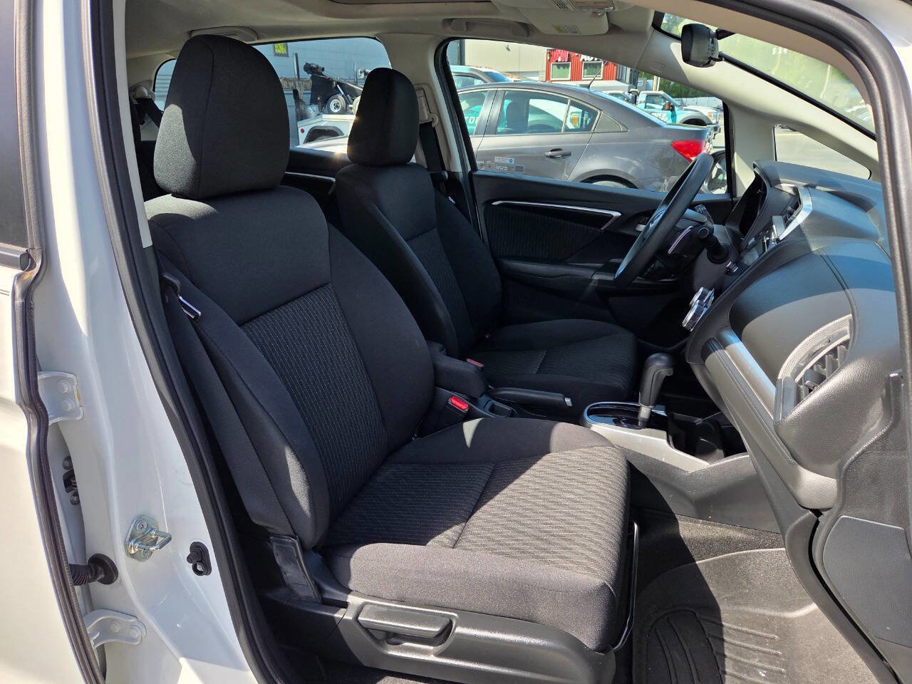 Used 2018 Honda Fit EX image 18